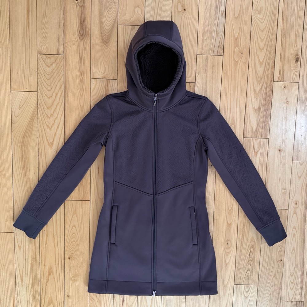 CALIA by Carrie Underwood women’s embossed soft shell jacket!